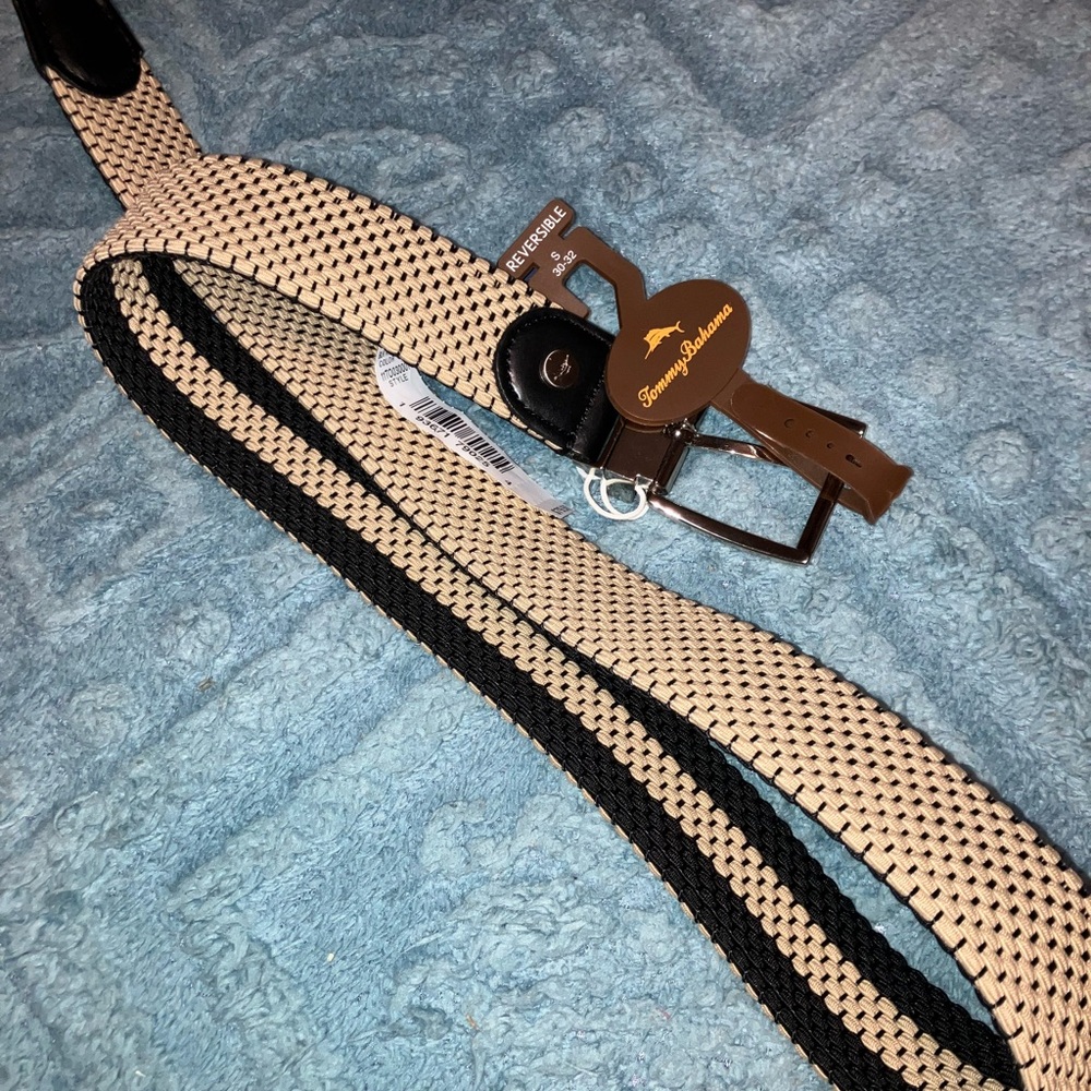 Tommy Bahama Reversible Tan and Black Belt Small 30-32 New